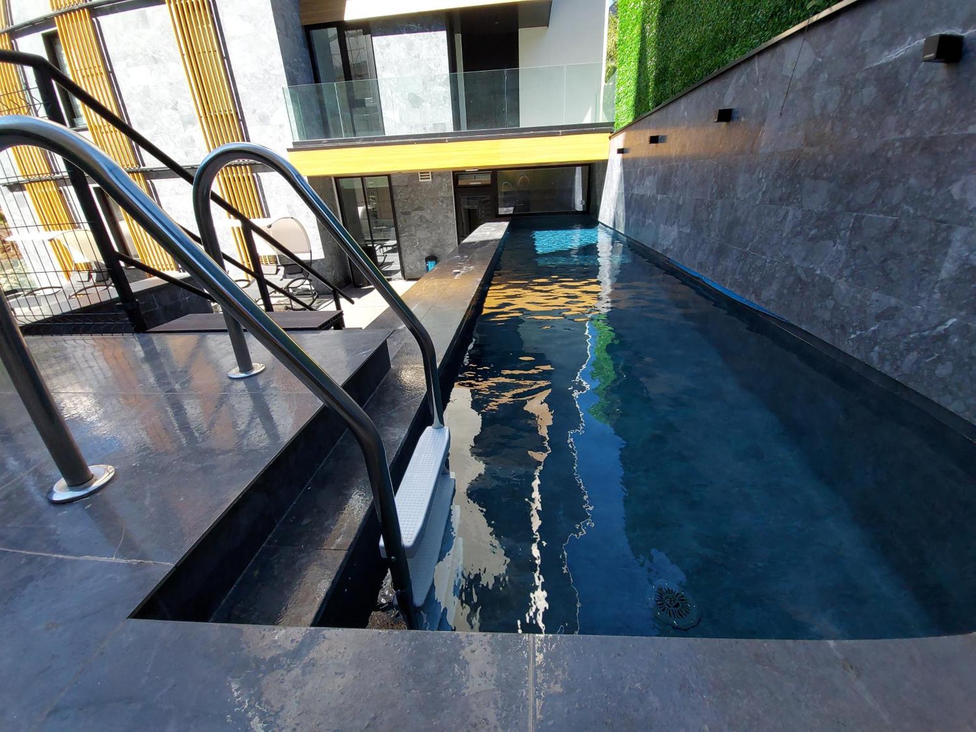 Apartment Luxury Residence, Near The Center